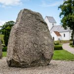 Oplev Danmarks runer: En rejse gennem vikingernes skriftsprog